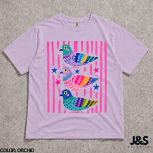 Camiseta de paloma colorida, camiseta con estampado de pájaro adorable, camiseta estilo cottagecore original, regalo divertido para amantes de las palomas, camiseta colorida con arte animal para mujer Orchid