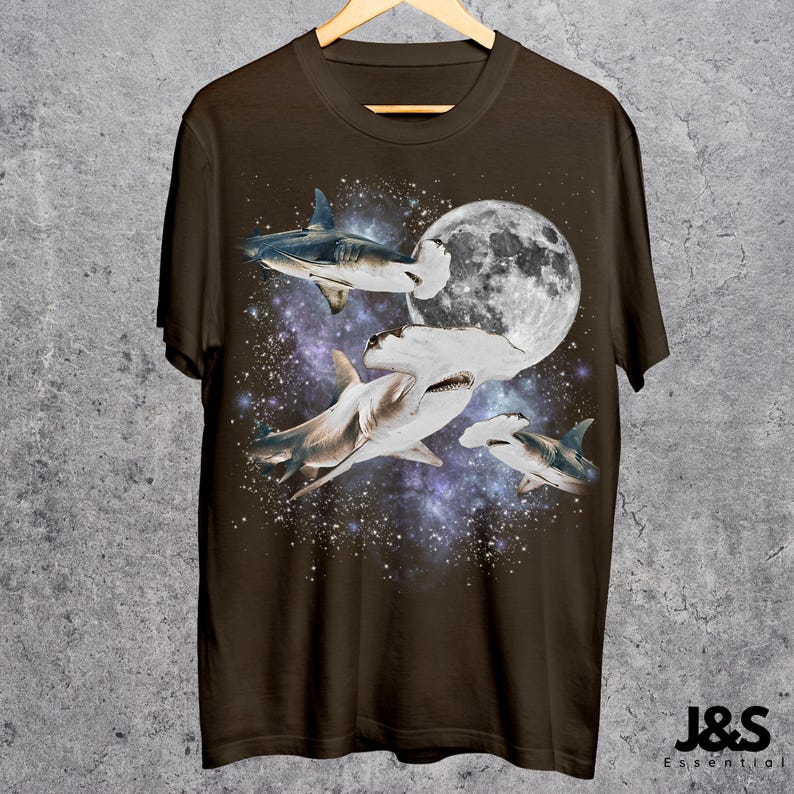 Tres camisetas retro con estampado de tiburón martillo, camiseta vintage de tiburón y luna, camiseta de tiburón martillo, camiseta divertida, camiseta lavada extragrande, camiseta de tiburón Dark Chocolate