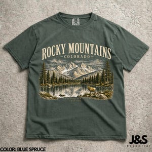 Vintage Rocky Mountains Colorado Shirt, Retro 90er Jahre Outdoor Erbe Grafik-T-Shirt, künstlerisches Elk-Natur-Top, Comfort Colors® Wandergeschenk Blue Spruce