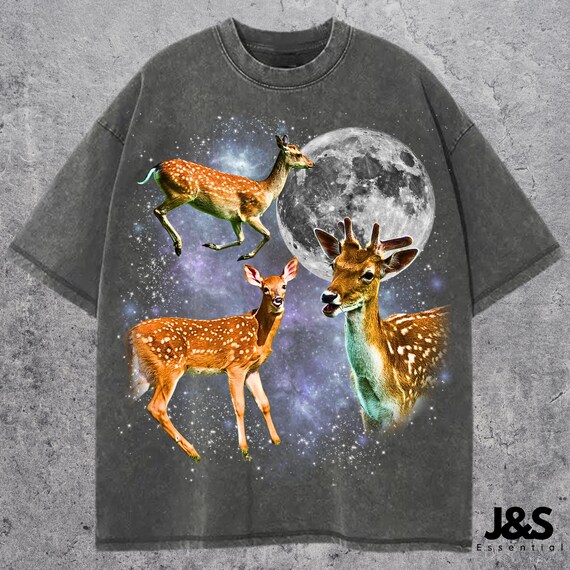 Three Deer Graphic T-shirts, Vintage Deer Moon Tshirt, Deer Shirt, Funny Deer Tee, Oversized Meme Deer Tee, Safari Tshirt, Savannah Tshirt
