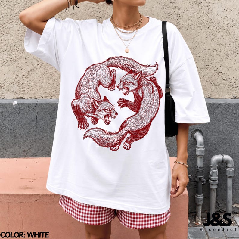 Vintage vossen shirt, Japans vossen shirt, rood vossen graphic shirt, retro tattoo stijl shirt, minimalistisch streetwear shirt, bosdieren shirt White