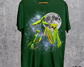 Three Praying Mantis Graphic T-shirts, Vintage Praying Mantis Moon 