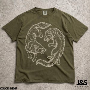 Vintage Wolf Shirt, Japanese Wolf Tee, Red Wolf Graphic Tee, Retro Tattoo Style Shirt, Minimalist Streetwear Tshirt Hemp