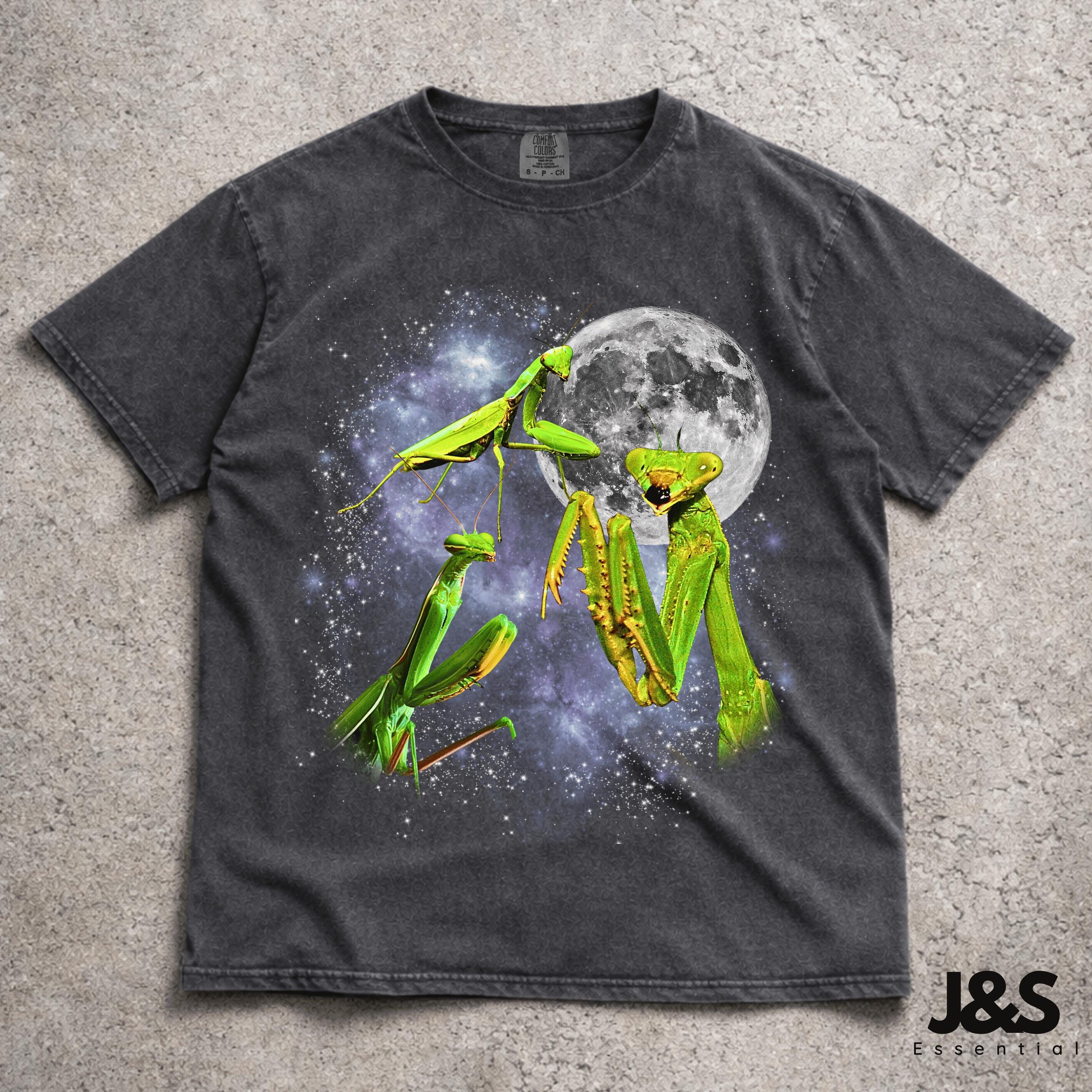Three Praying Mantis Graphic T-shirts, Vintage Praying Mantis Moon 