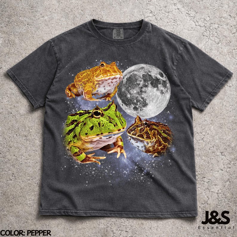 Three Pacman Frogs Moon Shirt, Pacman Frog Lover Gift, Frog Owner Tee, Cute Amphibian Shirt, Fantasy Frog Graphic Tee, Frog Mom Gift Pepper