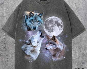 Vintage Wolf 90s Graphic Shirt, Wolf Lovers Retro Moon Tee, 2000s Nature Moon Alpha Shirt, Nostalgia Unisex Oversize Tee, Wolf Party Gifts