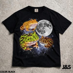 Three Pacman Frogs Moon Shirt, Pacman Frog Lover Gift, Frog Owner Tee, Cute Amphibian Shirt, Fantasy Frog Graphic Tee, Frog Mom Gift Black