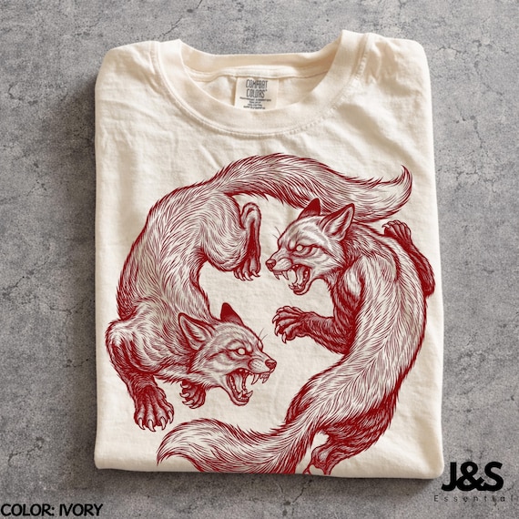 Vintage Fox Shirt, Japanese Fox Tee, Red Fox Graphic Tee, Retro Tattoo Style Shirt, Minimalist Streetwear Tshirt, Woodland Animal Tee
