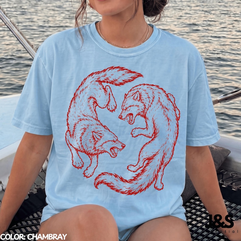 Vintage Wolf Shirt, Japanese Wolf Tee, Red Wolf Graphic Tee, Retro Tattoo Style Shirt, Minimalist Streetwear Tshirt Chambray