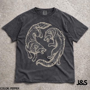 Vintage Wolf Shirt, Japanese Wolf Tee, Red Wolf Graphic Tee, Retro Tattoo Style Shirt, Minimalist Streetwear Tshirt Pepper