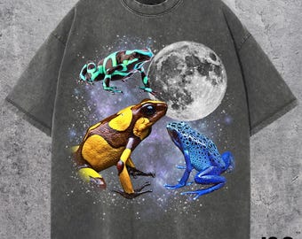 T-shirt graphique rétro grenouille trois fléchettes empoisonnées, t-shirt lune amphibie coloré, chemise amateur de grenouille vintage, graphique unique de la faune, animal rigolo