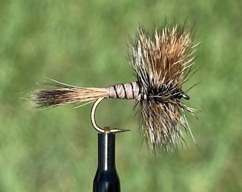 Alaska High Rider - ORIGINAL -- Mosca seca con cuerpo de pelo -- #10, #12, #14 -- 3 moscas