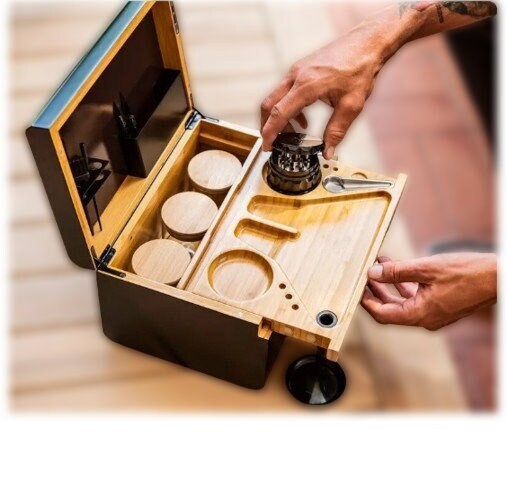 Double Smoking Tray made from Authentic Whiskey Barrel Stave, with Whiskey  Glasses and Smoking Chips