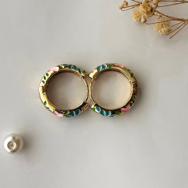 Chunky Earrings
Enamel Hoop Earrings
chunky hoops
Floral Hoop Earrings
Enamel Hoops
Cloisonné Hoop Earring
gold hoop earrings
flower hoop earrings
wire flowerearring
small hoop earrings