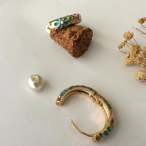 Chunky Earrings
Enamel Hoop Earrings
chunky hoops
Floral Hoop Earrings
Enamel Hoops
Cloisonné Hoop Earring
gold hoop earrings
flower hoop earrings
wire flowerearring
small hoop earrings