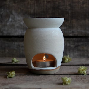Stoneware Oil Burner | Eco-Friendly Rustic Coastal Pottery | North Devon Aromatherapy