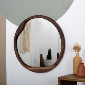 Miroir mural en noyer, miroir rond en bois, miroir esthétique, miroir d’entrée, miroir abstrait, miroir de maison moderne, miroir de salle de bain unique