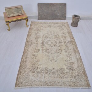 Handmade 4x7 Wool Oushak Rug: Vintage Turkish Area Rug