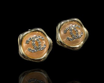 Auténticos pendientes perlados con cristales Chanel de la década del 2000
