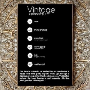 Puede incluir: Gr&aacute;fico de escala de clasificaci&oacute;n vintage en blanco y negro con las siguientes categor&iacute;as: nuevo, impecable, excelente, muy bueno, bueno y usado. El gr&aacute;fico incluye una breve descripci&oacute;n de cada categor&iacute;a.