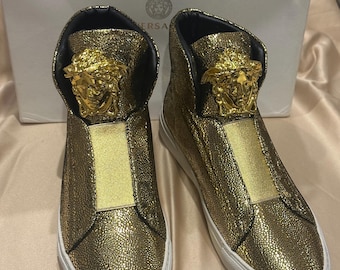 Authentic 2000s Versace 3d Medusa gold high top sneaker SIZE 42