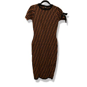 Vestido longo suéter clássico autêntico Fendi dos anos 2000 com monograma
