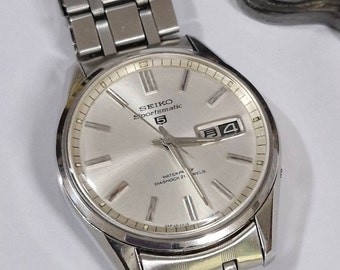 Vintage Seiko5 S Sportmatic Dia shock 21 Jewel  form 1966’s_Hi-end serie of Seiko5 _rare to find model with nice mesh strap.