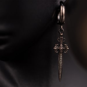 Antique Style Earring with Embroidered Sword Motifs Sword Earlobe Earring 14K Solid Gold or 925 Silver Selection zdjęcie 4