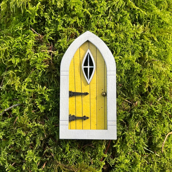 Enchanting Fairy Doors - Outdoor Decor for your Fairy Garden