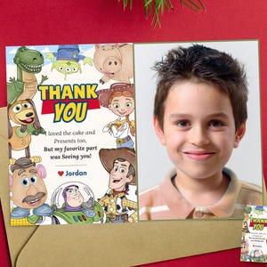 Carte de remerciement avec photo sur le thème de Toy Story Carte de remerciement Toy Story avec photo Étiquette cadeau Toy Story en bois pour carte de remerciement Toy Story étiquette sur le thème des jouets