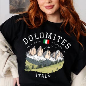 Dolomites T Shirt Italy Travel Shirt | Alpine Mountain Crewneck Pullover | Italian Alps Tee | Cortina Italiana Trentino Top Gift