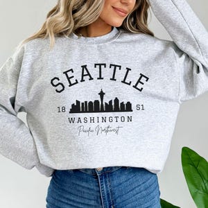 Vintage Seattle Skyline Unisex Sweatshirt | Retro Seattle Family Trip Sweater | Pacific Northwest Traveler Gift | Seattle Washington Shirt