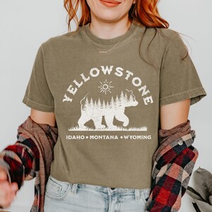 Yellowstone National Park Comfort Colors Shirt, Vintage Retro Style Travel Gift, National Park Top, Yellowstone Tee Gifts , Montana Gifts