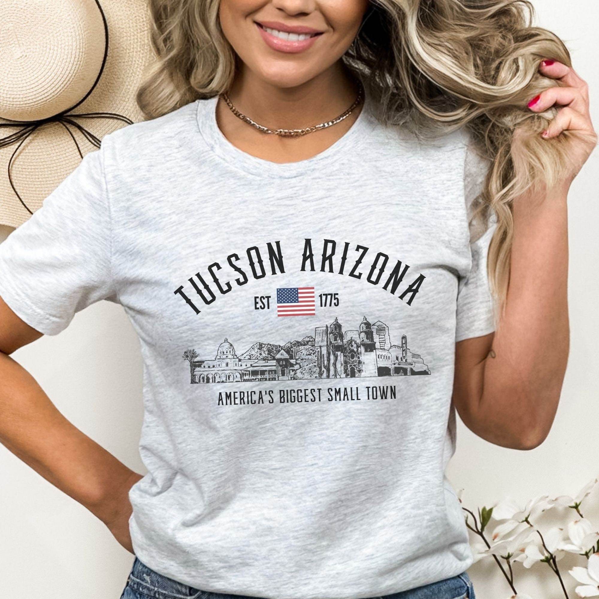 Tucson Iconic Landmark Shirt - Vintage Retro Tucson Arizona Travel Tee, Hand-Drawn Tucson Skyline Sketch, Unique College Vacation Souvenir
