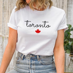 Camiseta de Toronto, jersey canadiense de cuello redondo, camiseta minimalista con diseño de hoja de arce, souvenir de Toronto, Ontario, regalo del orgullo canadiense, viaje al Gran Norte Blanco