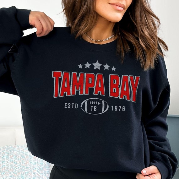 Vintage Tampa Bay Sweatshirt Buccaneer Football Crewneck Game