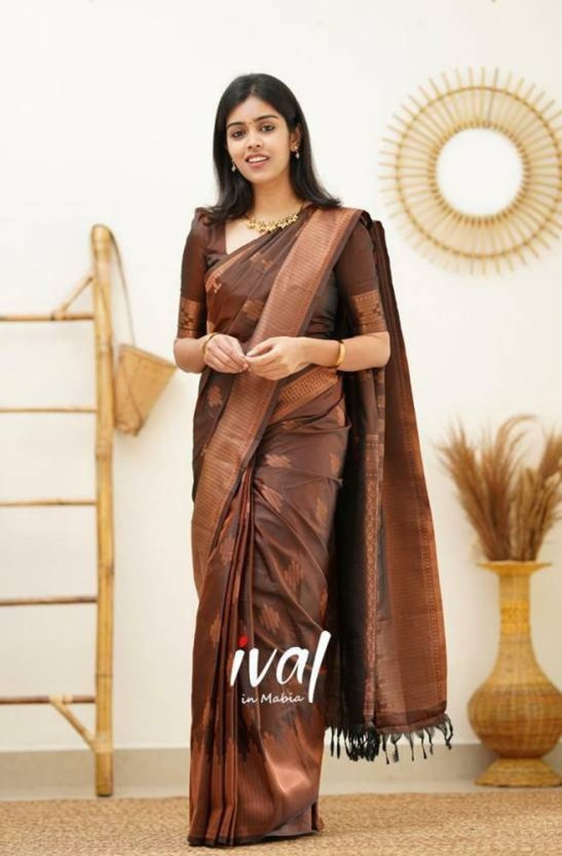 Kanjivaram Soft Silk Saree & Blouse Piece, Wedding Wear Saree, Trending Saree, Kanjivaram Silk Saree, Jacquard Woven Stylish Sari,Zari Woven Marron