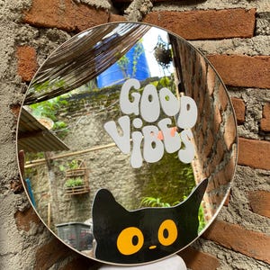 Good Vibes Only Cat Mirror – 40cm Round Real Glass Wall Decor with Black Vinyl Quote – Kawaii Aesthetic Room Decor