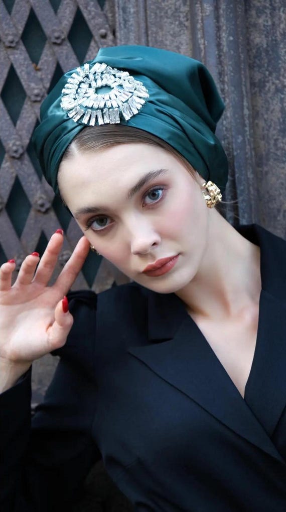 Elegant Emerald Green Satin Padded Hijab Bonnet With 