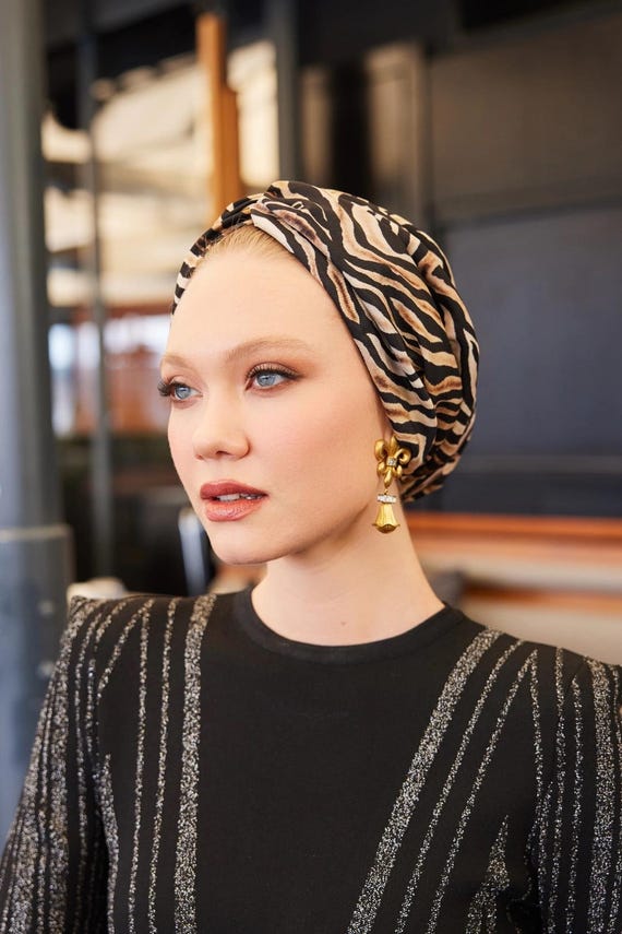 Elegant Zebra Print Silk Turban Bonnet, Handmade Headwrap  display picture 3