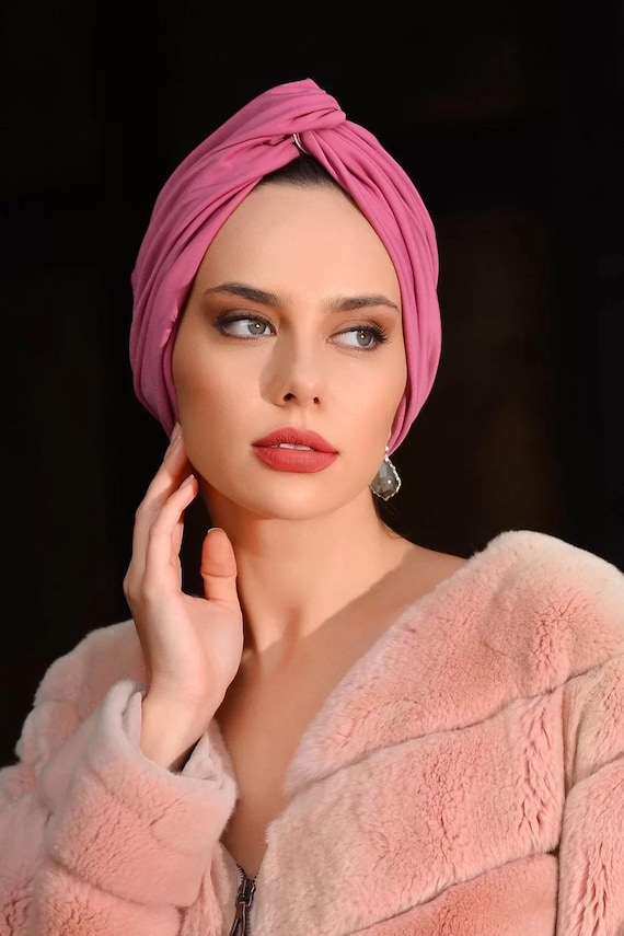Elegant Pink Viscose Turban Bonnet With Double-sided Twist  display picture 1