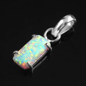 Collier rectangle en argent sterling opale blanche, pendentif opale de feu Welo, collier en argent fait main, collier de pierres précieuses opale, bijoux minimalistes