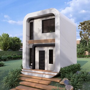 Puede incluir: Una casa moderna de dos pisos con un exterior blanco redondeado. La casa tiene ventanas negras y una puerta principal negra. Est&aacute; rodeada de hierba verde, arbustos y &aacute;rboles. Unos escalones de madera conducen a la puerta.