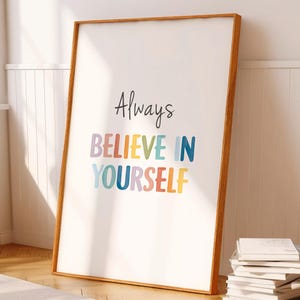 Pôster "Acredite Sempre em Si Mesmo", Decoração com Afirmações Positivas, Decoração para Consultório de Terapia, Pôster Arco-Íris para Sala de Aula, Terapia Cognitivo-Comportamental (TCC), Download Digital