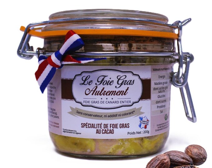 Foie gras entier au cacao. Mariage audacieux et raffiné. Une expérience gustative unique à découvrir ! Idéal pour Noël
