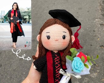 Personalized Crochet graduation doll, Custom Graduating Gift - Personalized Portrait Plush, Picture to Doll, Bestie gifts, Personalized