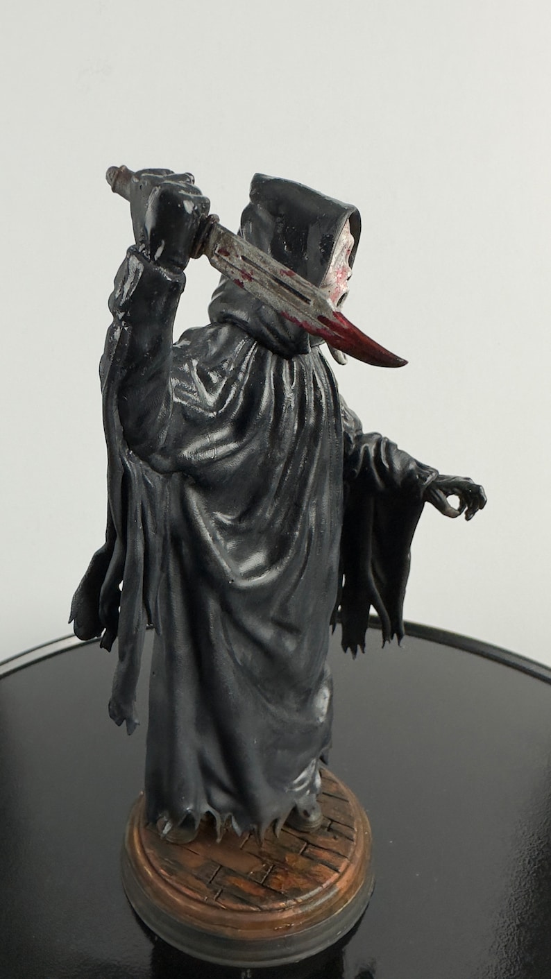 Scream Six6 8.2 Inc Ghostface Realistic Statue, Figurines, Halloween