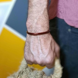 Handcrafted Copper Bangle Bracelet: Minimalist Arthritis Relief Jewelry