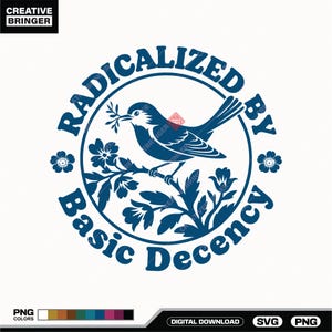 Op de afbeelding: Marineblauwe afbeelding met een vogel op een tak, die een takje in zijn snavel houdt. De tekst "RADICALIZED BY BASIC DECENCY" staat in een cirkel rond de vogel, met bloemmotieven en het Creative Bringer-logo.