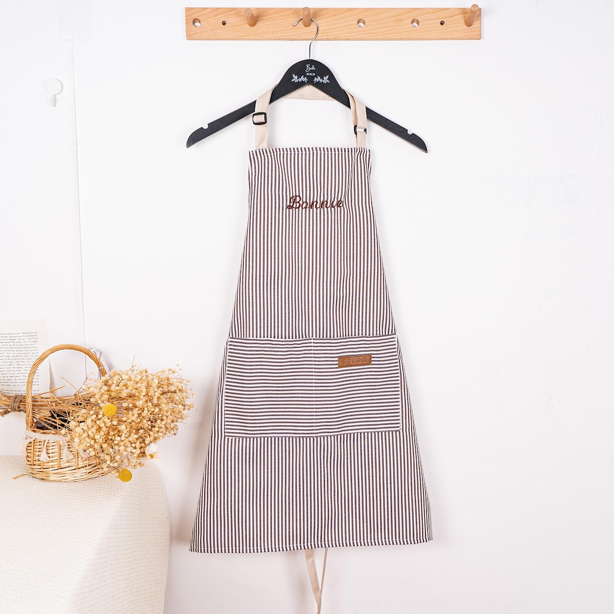 Personalized Apron for Women, Custom Striped Apron With Pockets, Embroidered Adult Baking Apron With Adjustable Straps, Gift for Her - Etsy